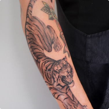 Samantha Mancino 23-of-the-best-tattoo-artists-in-new-york-city-Samantha-Mancino